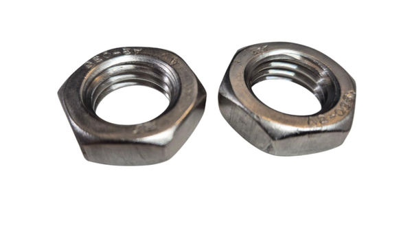 Mutteri sis&auml;putkeen 2kpl